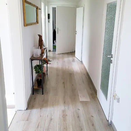 Dg L- Helle 40m2 2-zimmer Naehe Salzburg Apartament